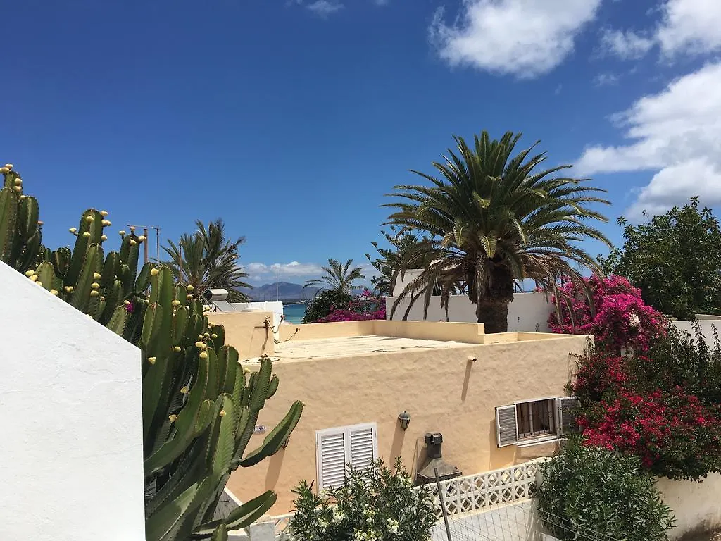 Hoplaco Beach Apartment location